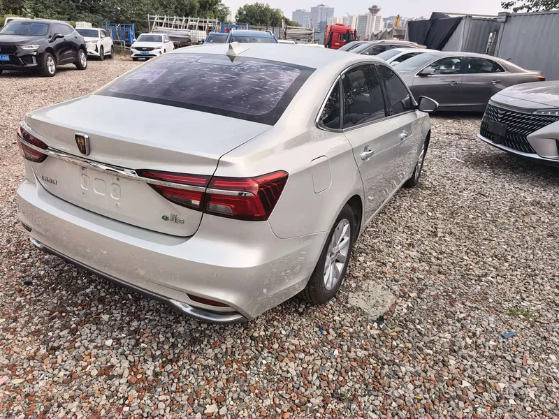 Roewe i6 New Energy — фото 8