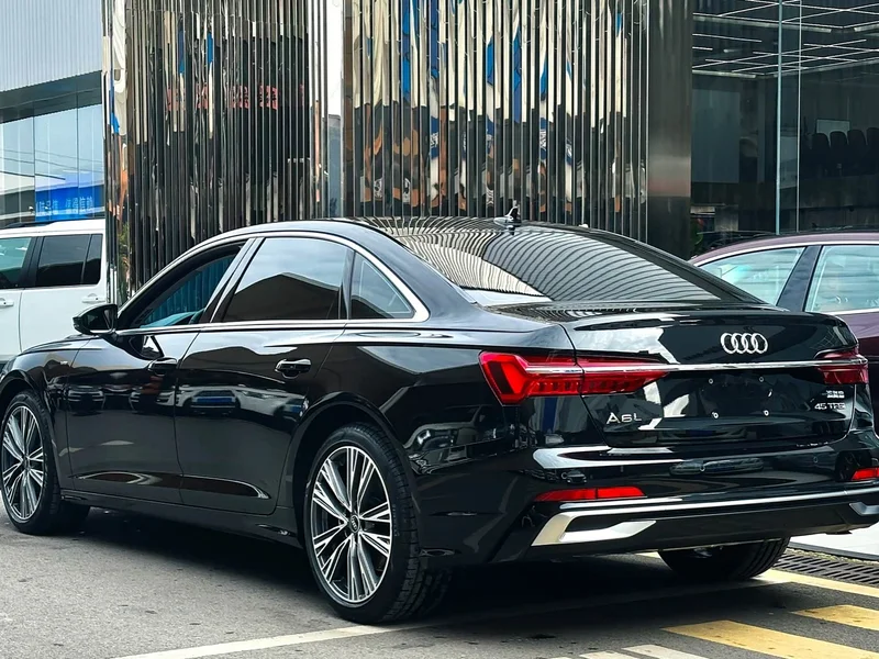 Audi A6L — фото 4