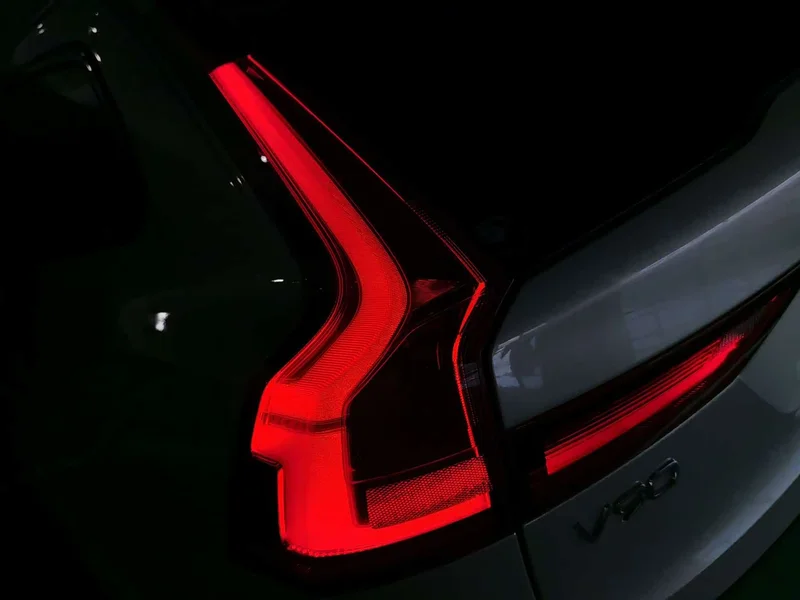 Volvo V90 — фото 14