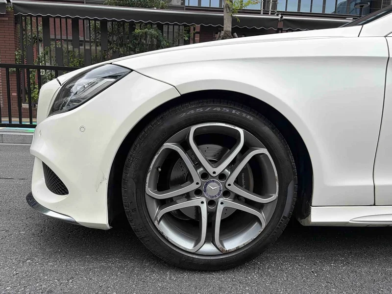 Mercedes-Benz CLS-Class — фото 4