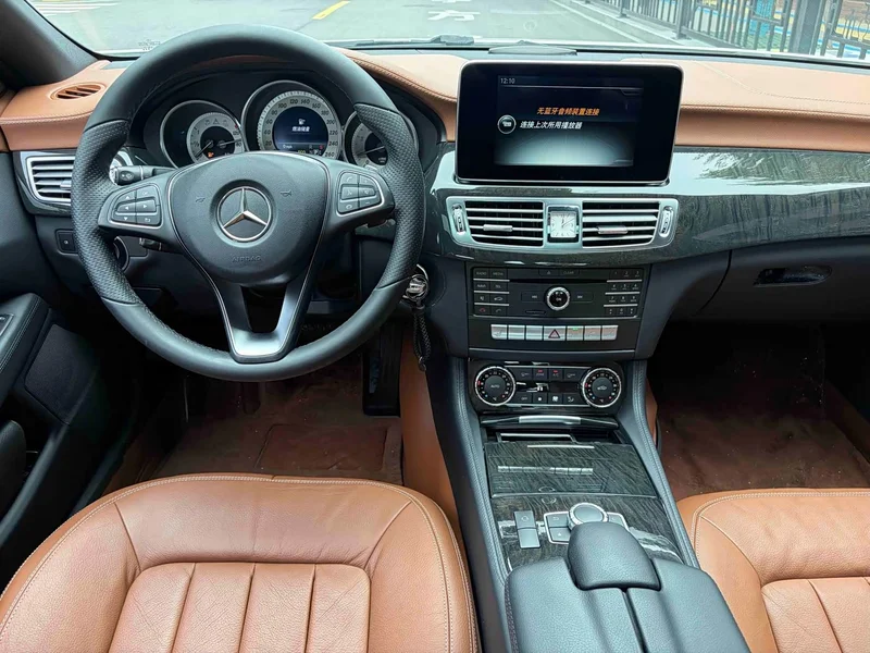 Mercedes-Benz CLS-Class — фото 10