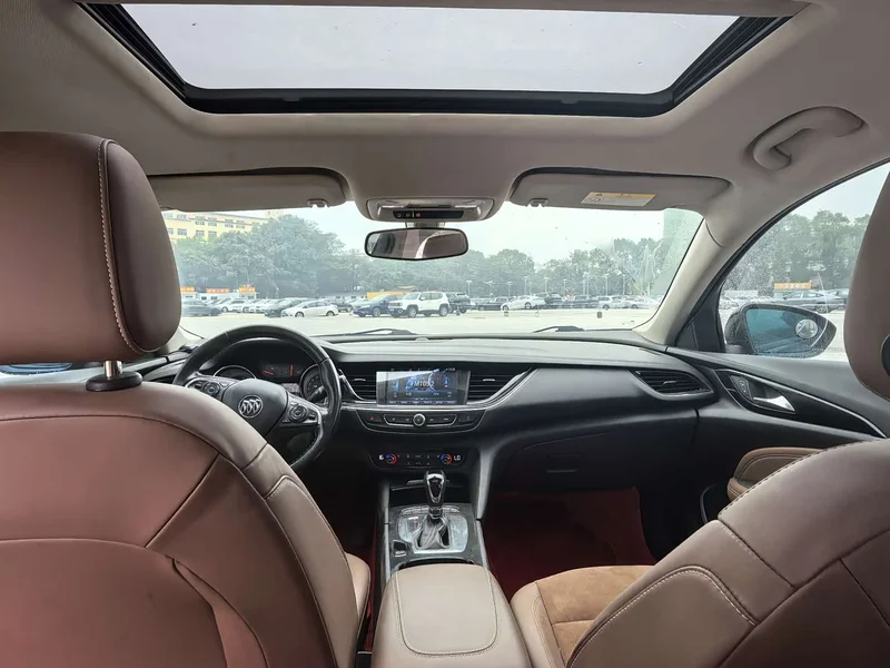 Buick Regal — фото 10