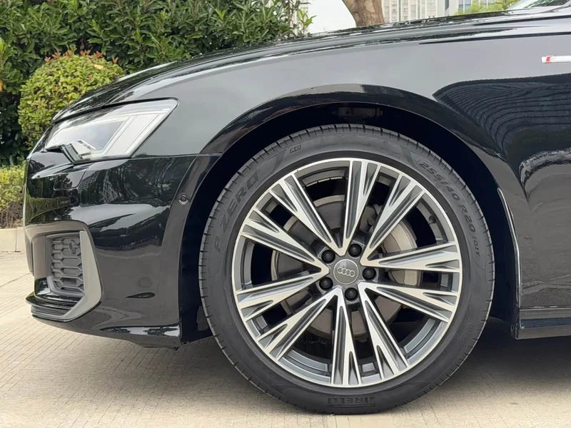 Audi A6L — фото 4