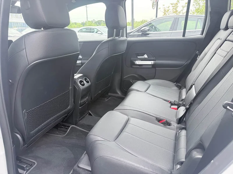 Mercedes-Benz EQB — фото 12