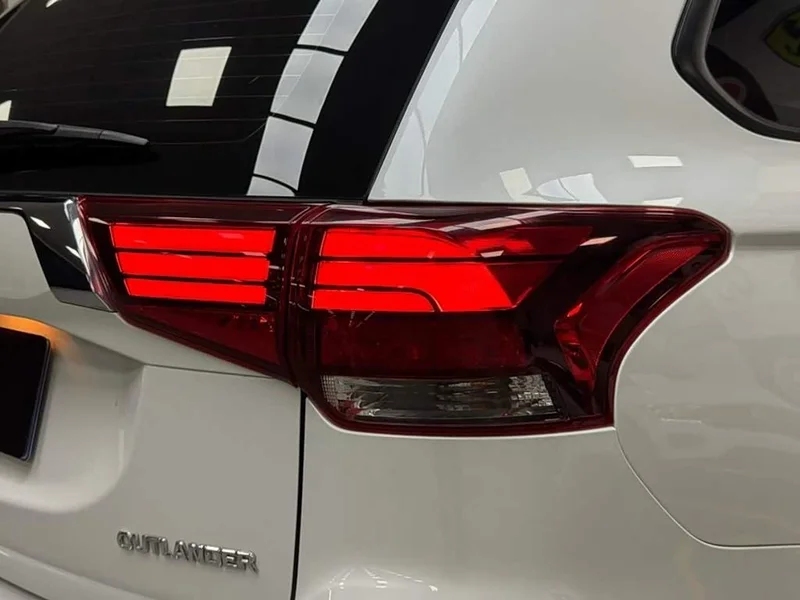 Mitsubishi Outlander — фото 20
