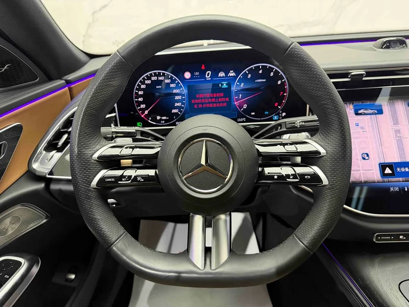 Mercedes-Benz E-Class — фото 14