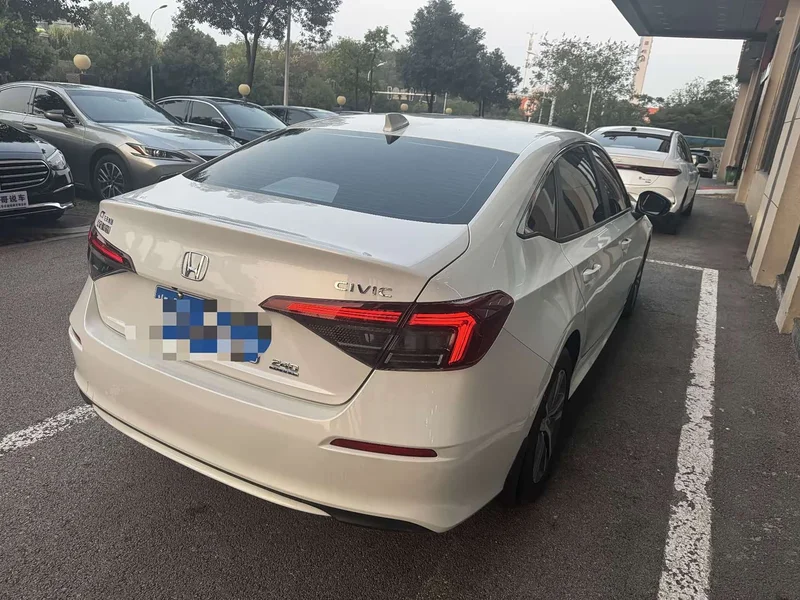 Honda Civic — фото 2
