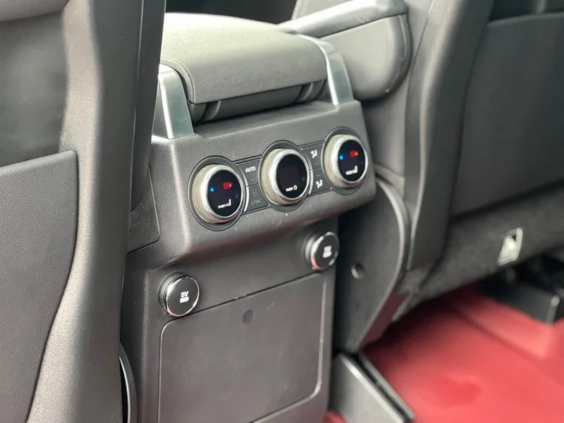 Land Rover Discovery — фото 11