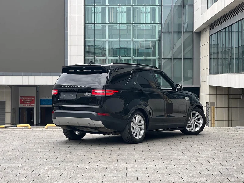 Land Rover Discovery — фото 15