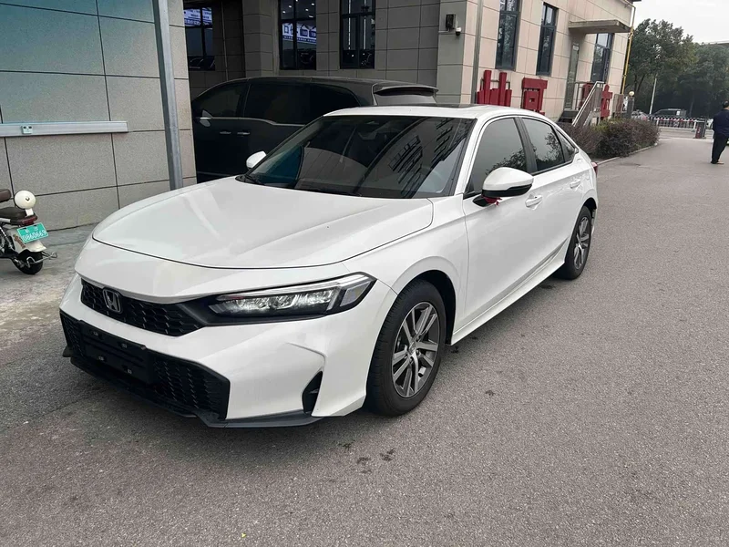Honda Civic — фото 1