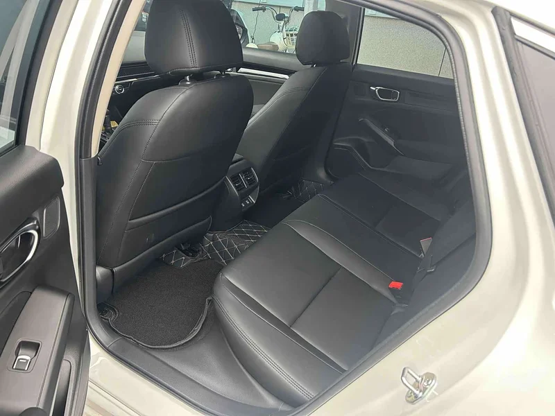 Honda Civic — фото 4