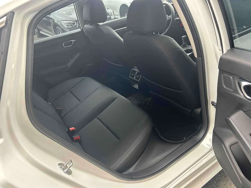 Honda Civic — фото 8