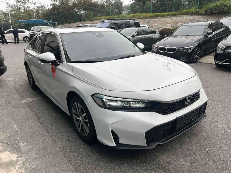 Honda Civic — фото 10