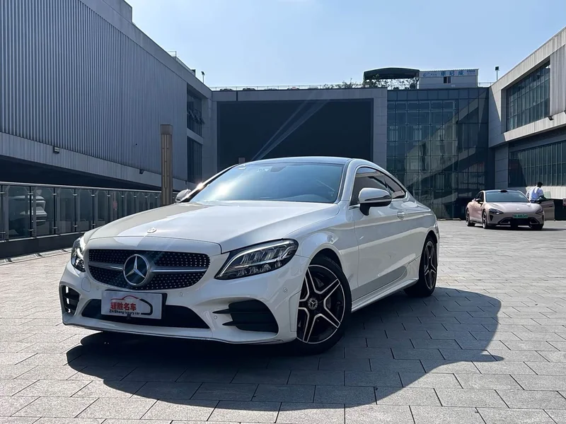 Mercedes-Benz C-Class — фото 1