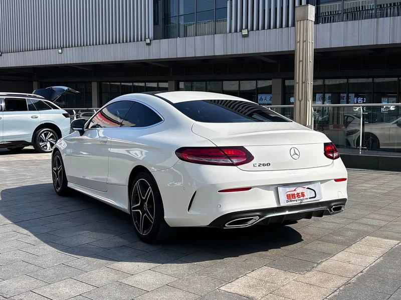 Mercedes-Benz C-Class — фото 16