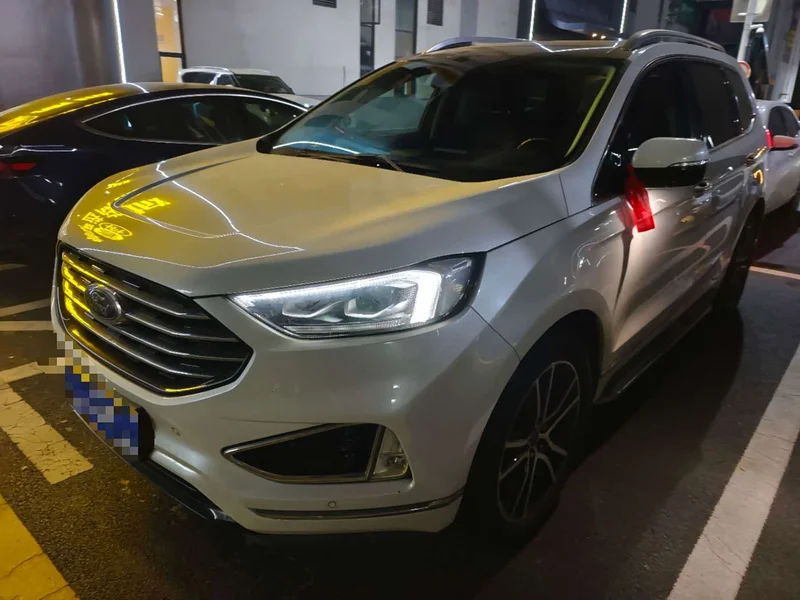 Ford Edge — фото 1