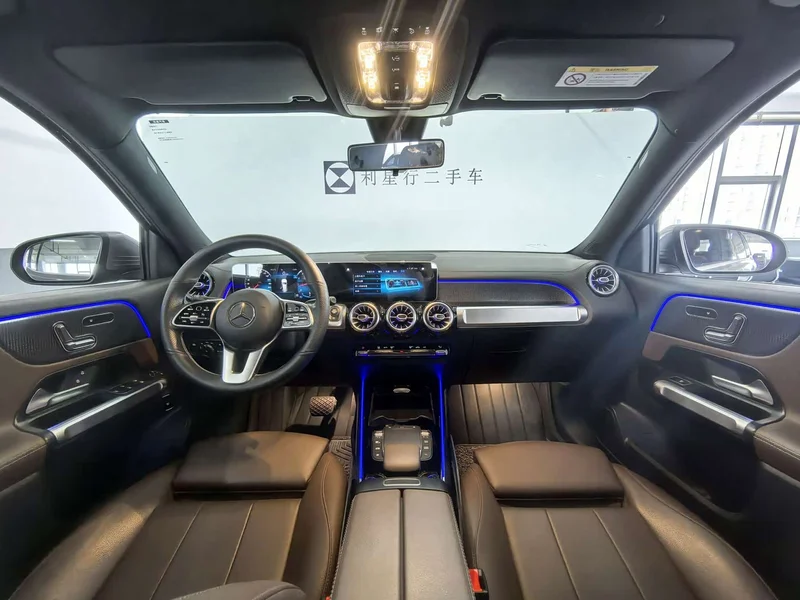 Mercedes-Benz GLB-Class — фото 11