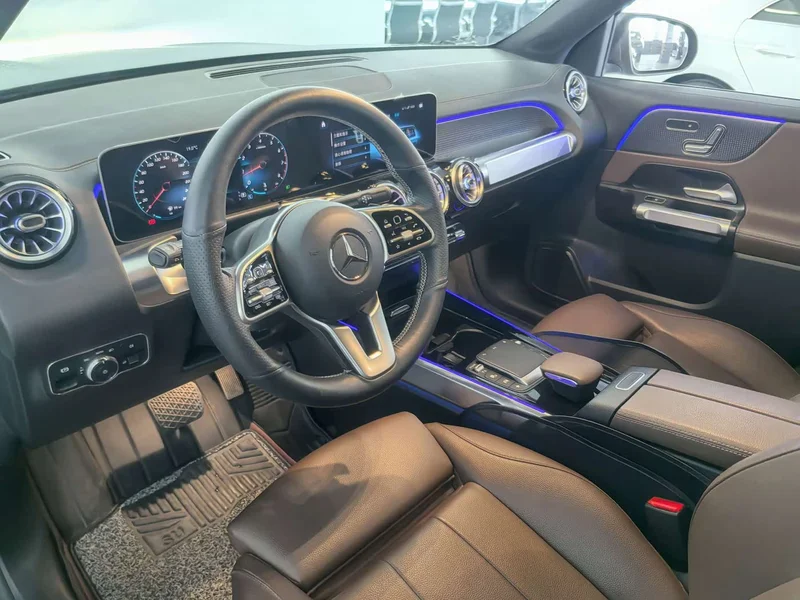 Mercedes-Benz GLB-Class — фото 12