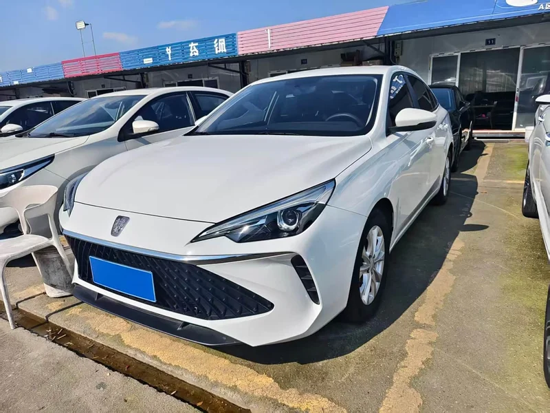 Roewe i5 — фото 1