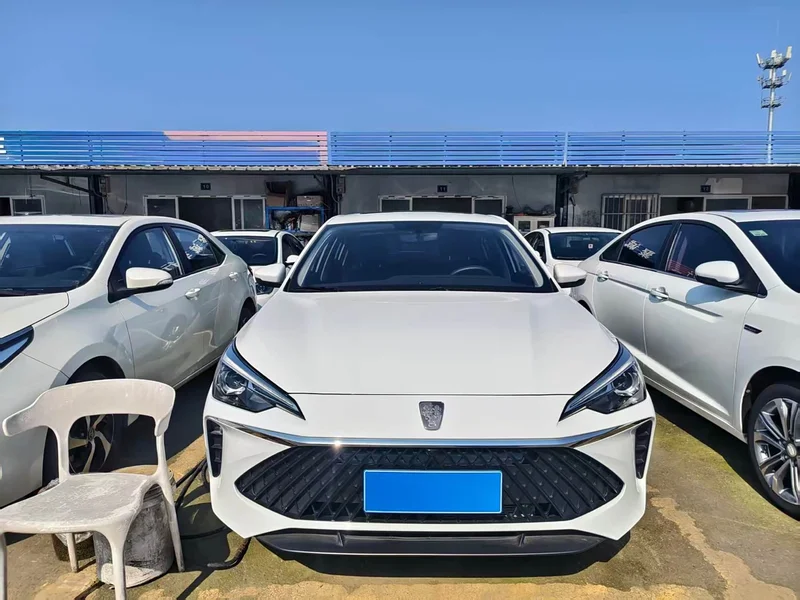 Roewe i5 — фото 2