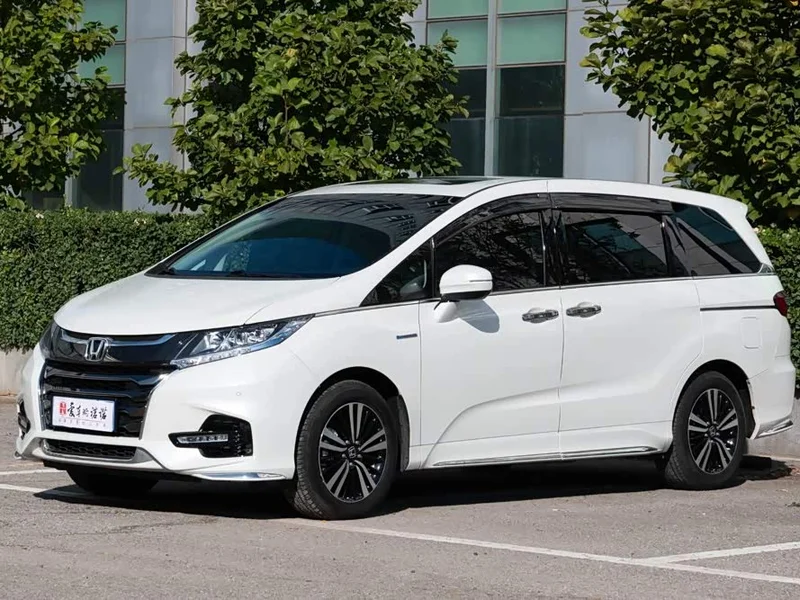 Honda Odyssey — фото 1