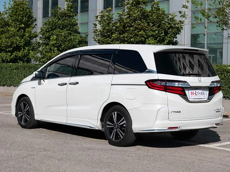 Honda Odyssey — фото 2