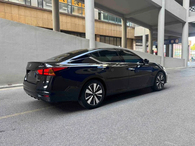Nissan Teana — фото 5