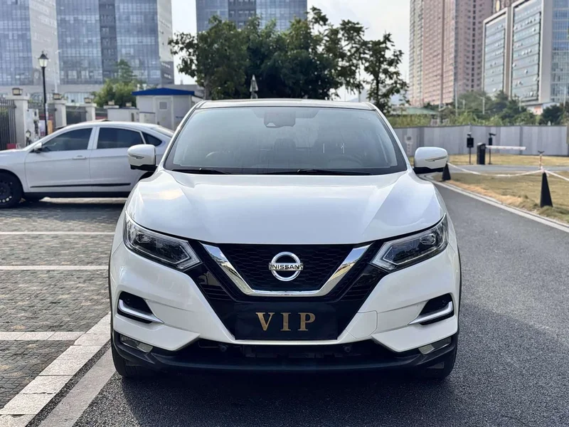 Nissan Qashqai — фото 2
