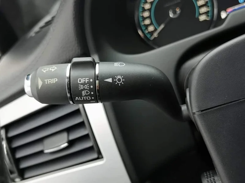 Jaguar XF — фото 21