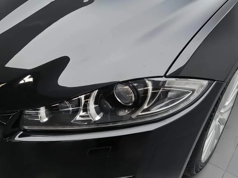 Jaguar XF — фото 7