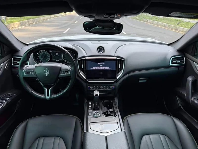 Maserati Ghibli — фото 6