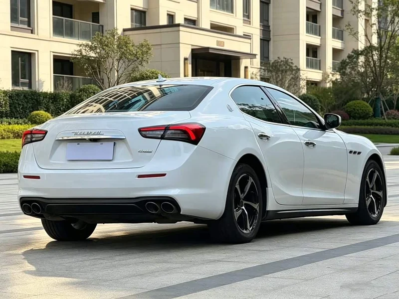 Maserati Ghibli — фото 7