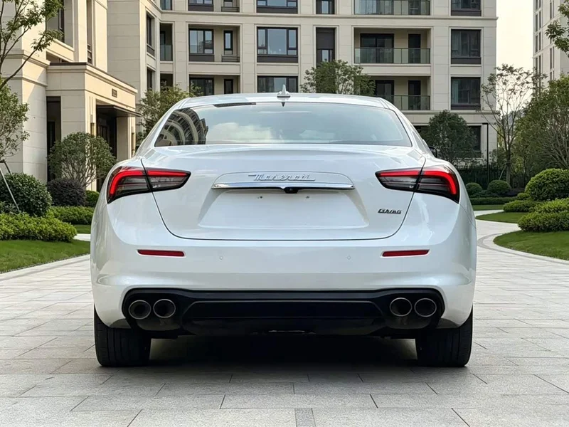 Maserati Ghibli — фото 8