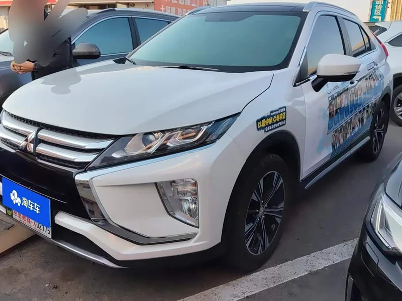 Mitsubishi Eclipse Cross — фото 1