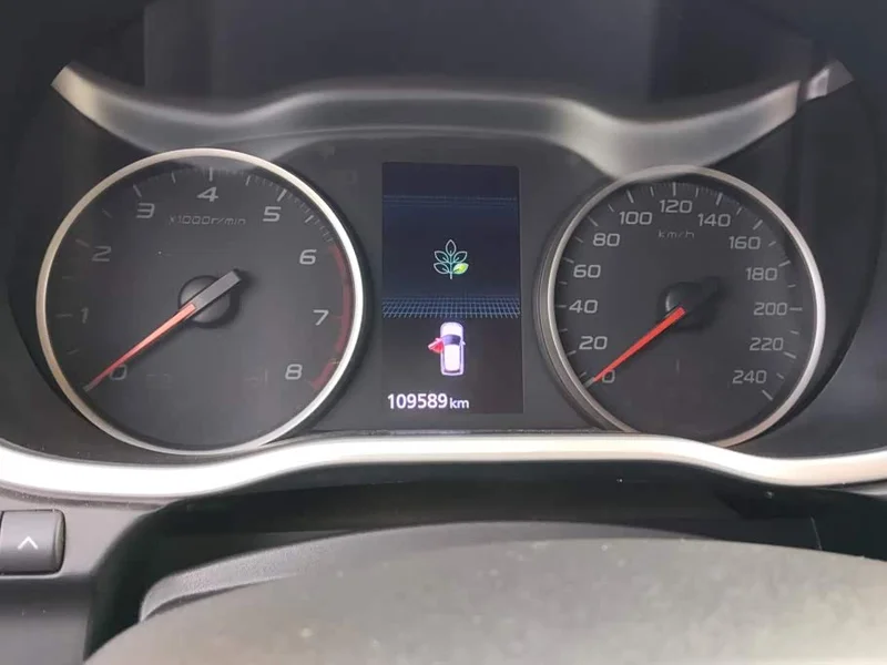 Mitsubishi Eclipse Cross — фото 14