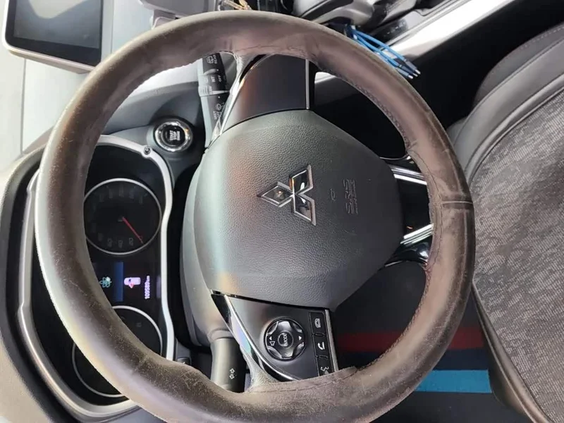 Mitsubishi Eclipse Cross — фото 15