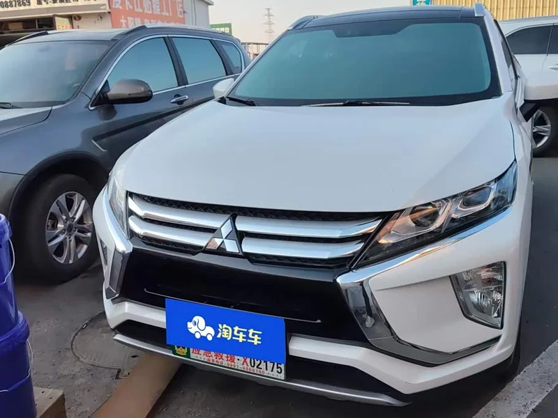 Mitsubishi Eclipse Cross — фото 2