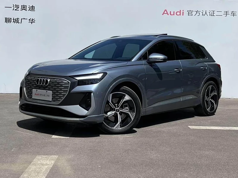 Audi Q4 e-tron — фото 1