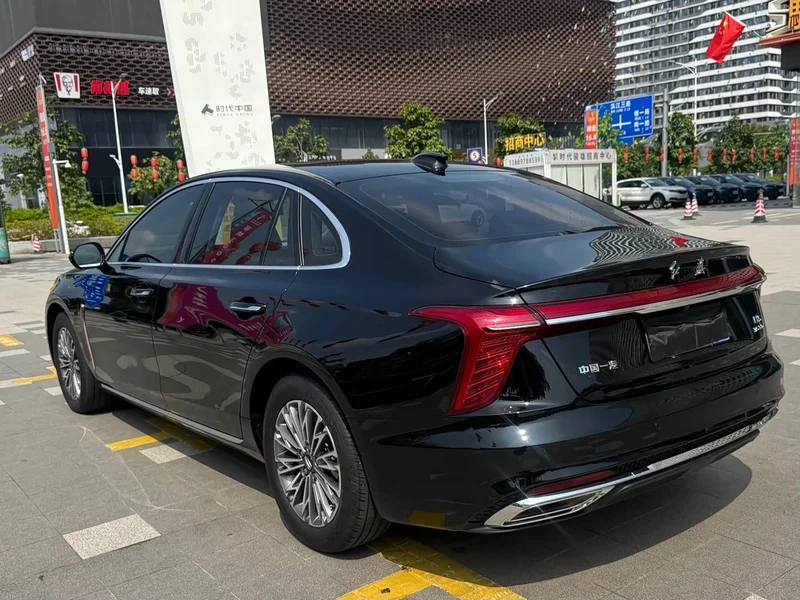 Hongqi H5 — фото 7