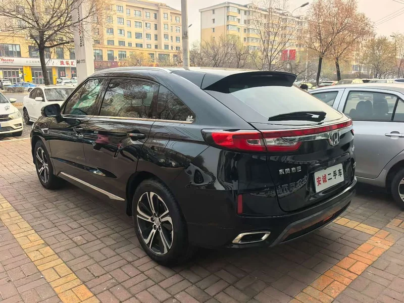 Honda UR-V — фото 6