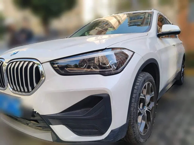 BMW X1 — фото 1