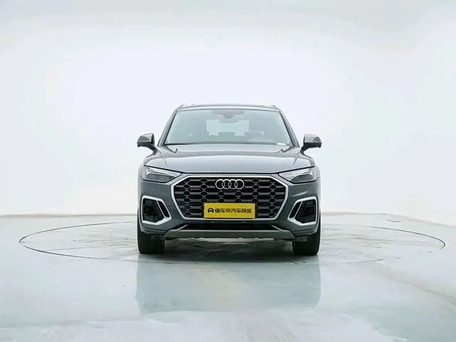Audi Q5L — фото 4