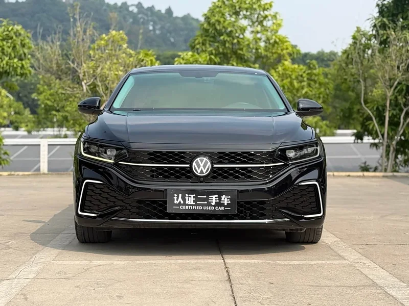 Volkswagen Passat — фото 2