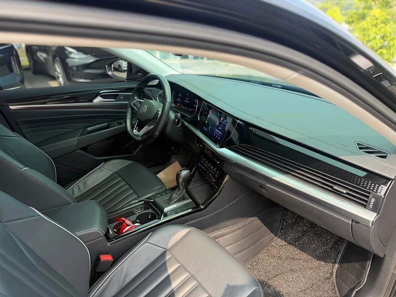 Volkswagen Passat — фото 7