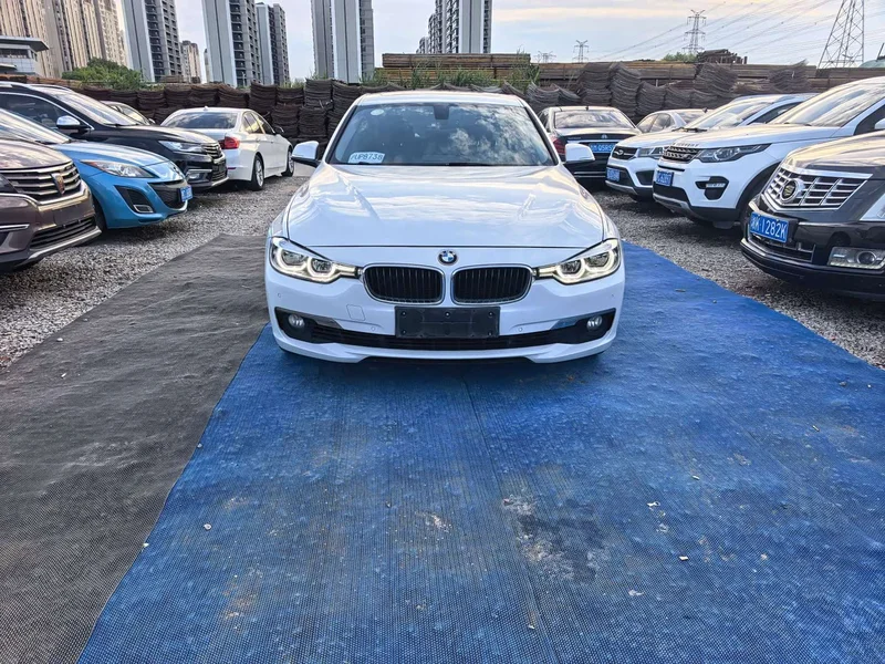 BMW 3-Series — фото 1