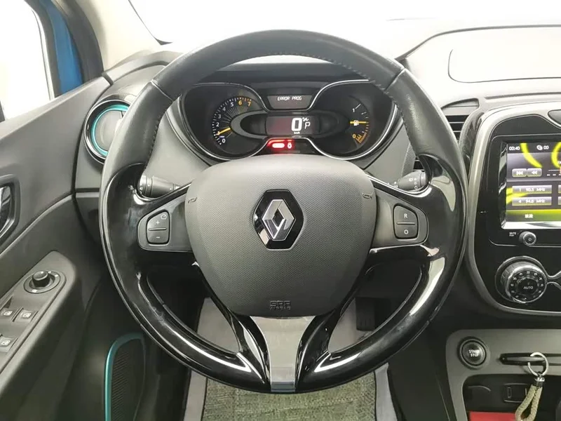 Kia Carens — фото 15