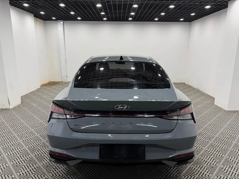 Hyundai Elantra — фото 8