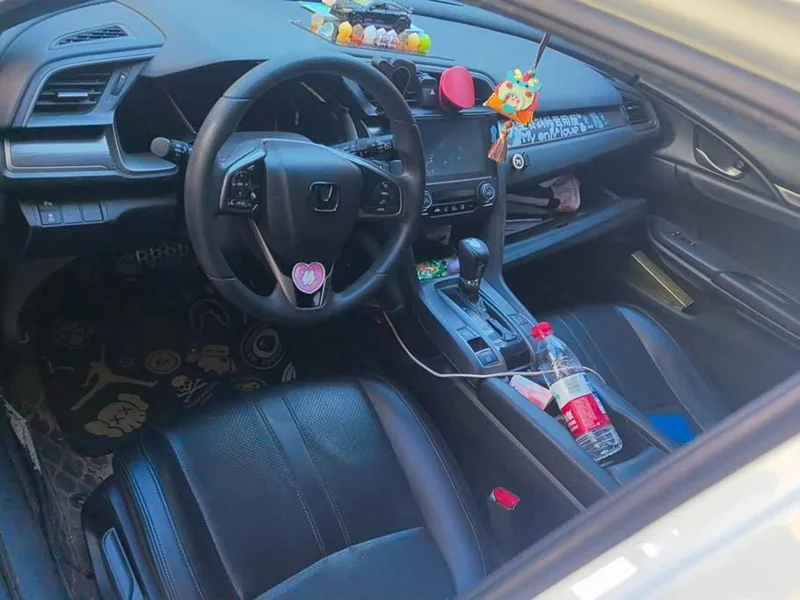 Honda Civic — фото 12