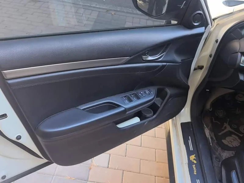 Honda Civic — фото 7