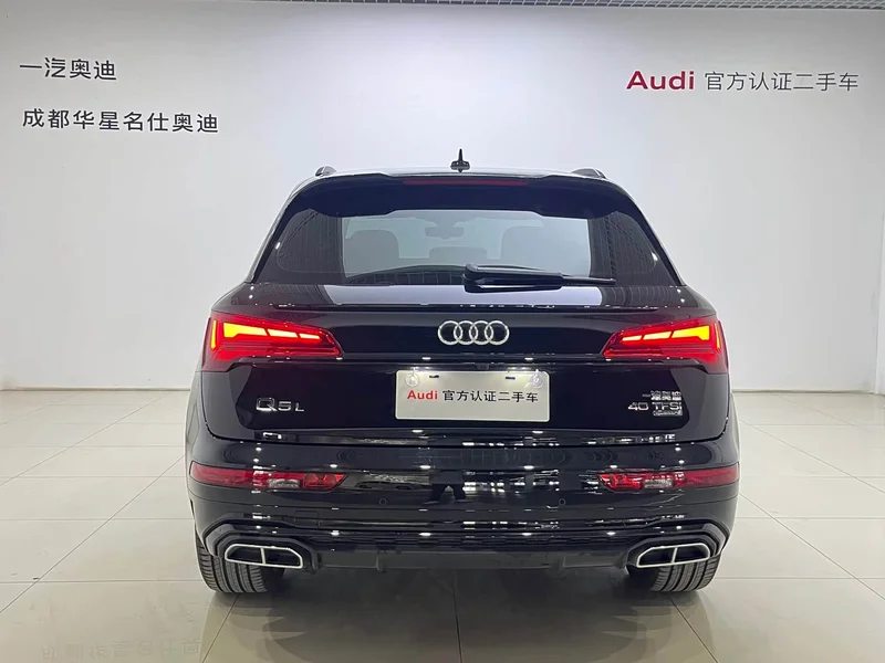 Audi Q5L — фото 5
